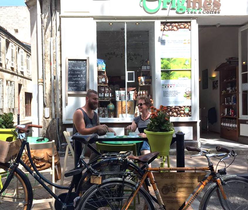 La terrasse d'Origines Tea &Coffee, 11 rue Sicard.