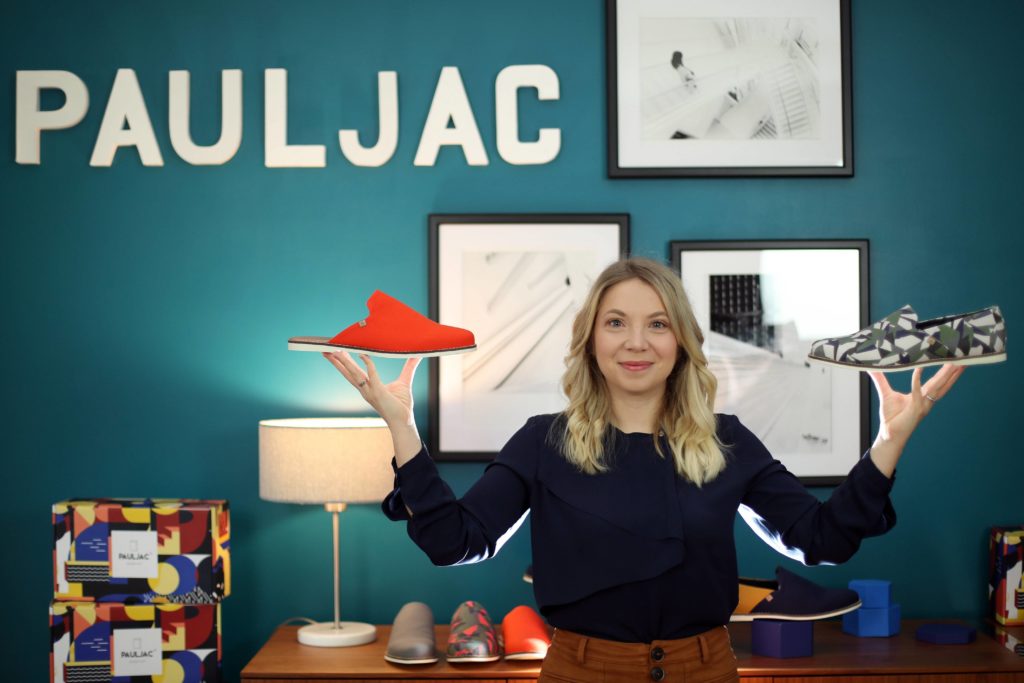 Katia Rabusseau en plein Live shopping pour Pauljac